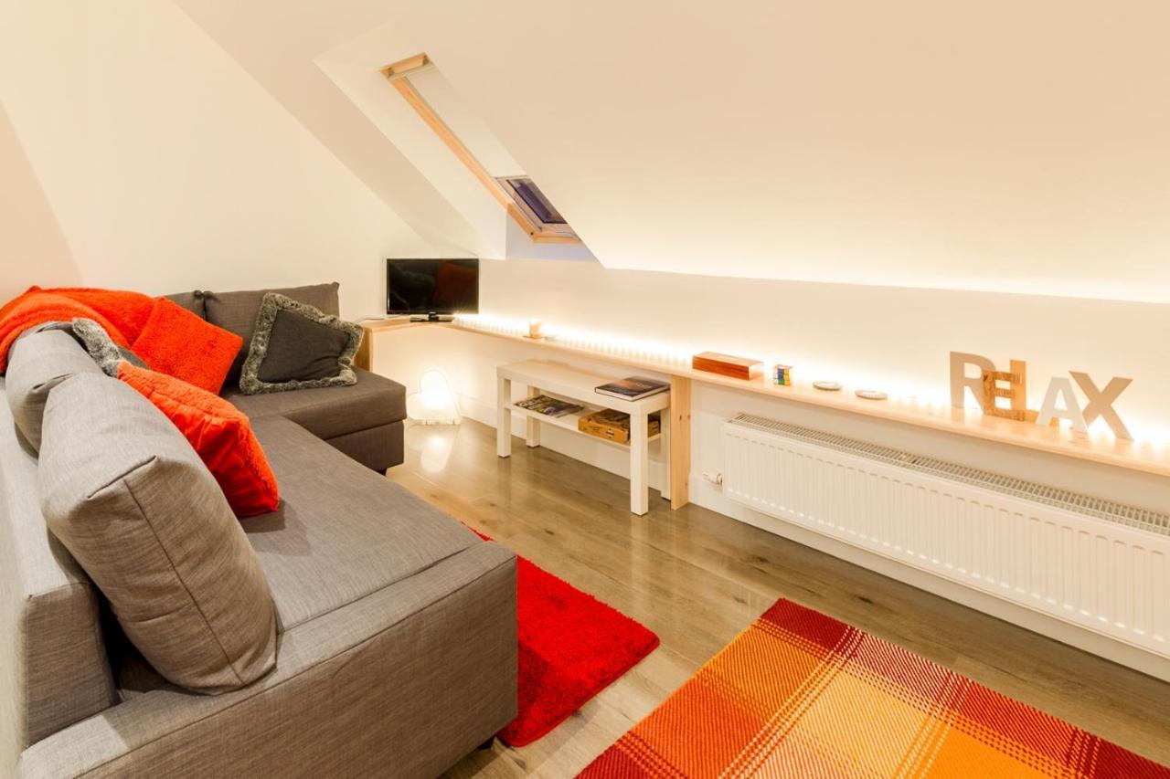 Allt Mor Rentals - Chalet With Hot Tub, And Studio Apartment No Hot Tub 로이브리지 외부 사진